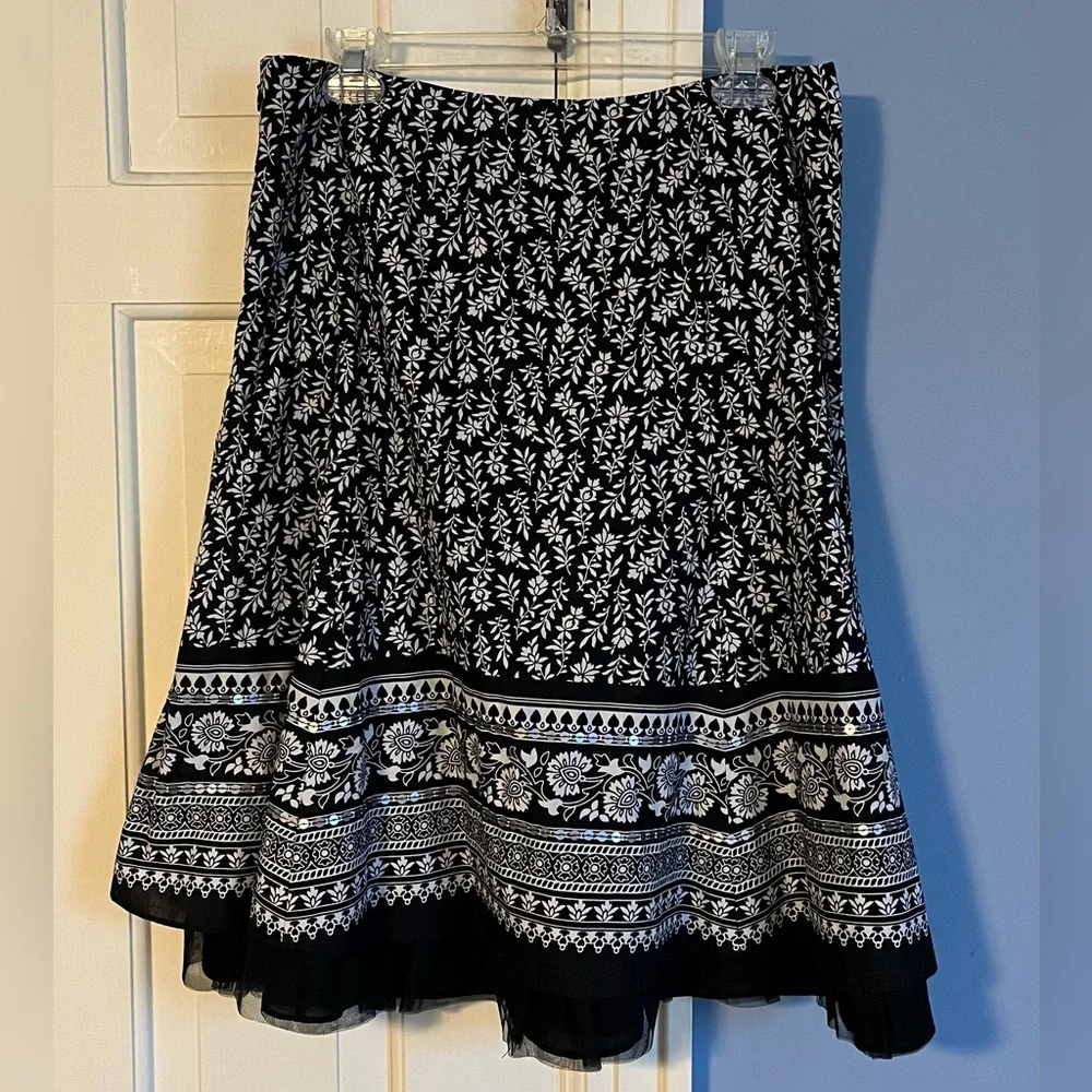 Apt 9 skirt